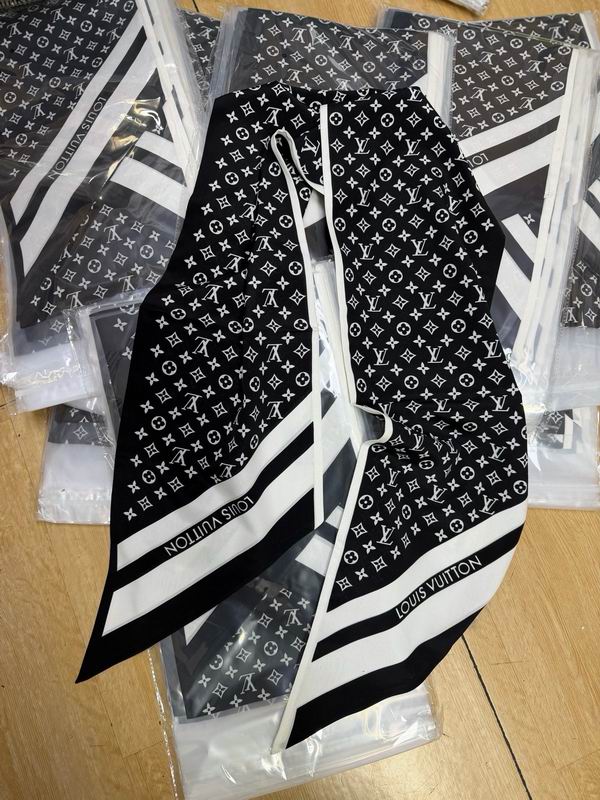 LV silk scarf 20X155cm E070743
